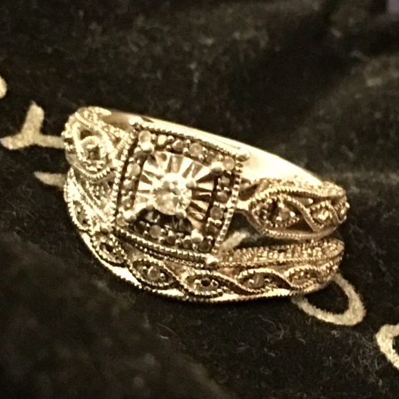 Engagement set